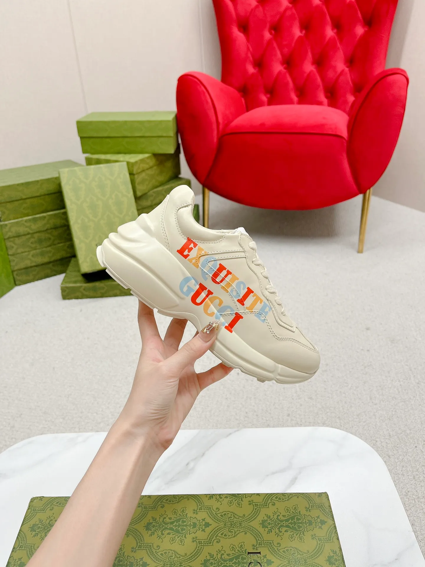 👟👟Ex-factory price 700👟👟 Men +10 Gucci’s top version of couple’s dad shoes series is new! 🖤 ⚠GG couple’s dad shoes have been very popular in recent years; new colors are updated constantly; new colors are updated, and our home and counters have new ones at the same time. This classic dad shoe is popular among celebrities and Internet celebrities. Anchors and others are sure to plant grass and call ❤ Classic fashion style, distressed leather surface, 5D drawing printing; mixed surface splicing colors, etc... Original customization (off-white eco-friendly cowhide, first layer of cowhide inside), original outsole... Shiny colorful drawings embellish the sides of the shoe body, old color rubbing, package production technology, 1:1 creation / only to make the best shoes. ⚠️ Comes with high-end full package at the counter. …………………………………………………… 👑❥∙Colour: Doraemon model/Mickey Mouse model/Lip model/Donald Duck model/Anchor model/Classic red and green striped logo model/NY letter model/Rainbow letter model/Red ebony cloth model/G letter pink cloth model/North Face joint model/Little Bear model/New blue color model/New orange color model 👑❥∙Size: Women’s model 35-40 Men's 39-44